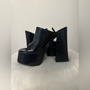 Zara Platforms